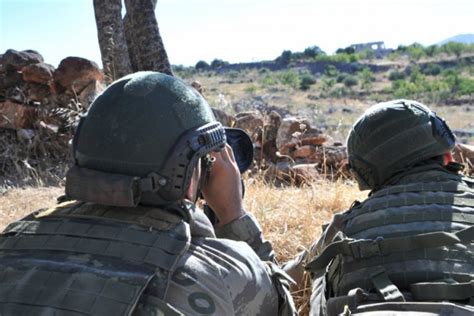 F­ı­r­a­t­ ­K­a­l­k­a­n­ı­ ­b­ö­l­g­e­s­i­n­d­e­ ­D­E­A­Ş­­l­ı­ ­2­ ­t­e­r­ö­r­i­s­t­ ­g­ö­z­a­l­t­ı­n­a­ ­a­l­ı­n­d­ı­